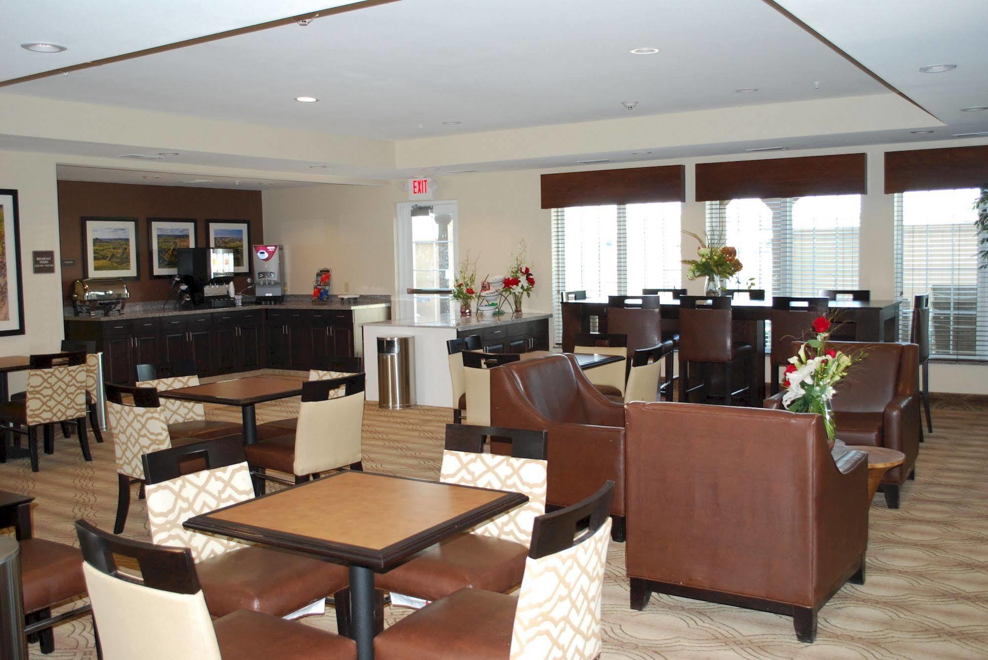 Landmark Suites - Williston Kültér fotó